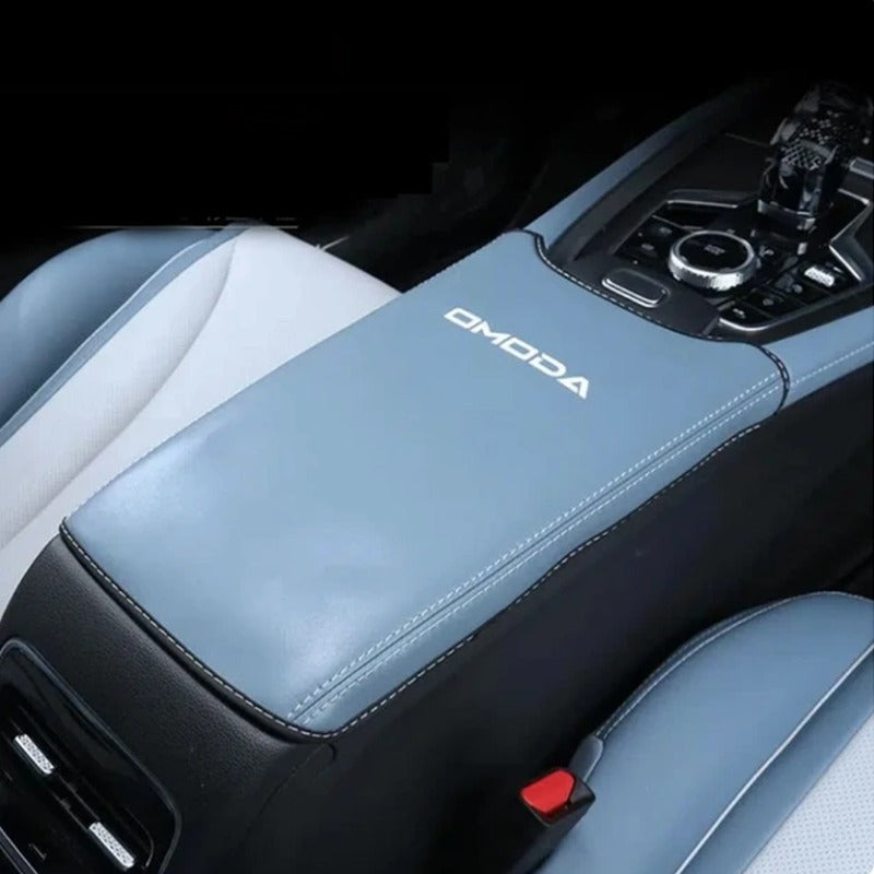 Leather armrest cover for Omoda
