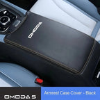 Leather armrest cover for Omoda